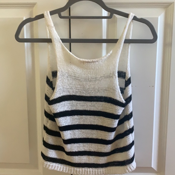 LF Sleeveless Stripe Knit Top - Picture 2 of 2